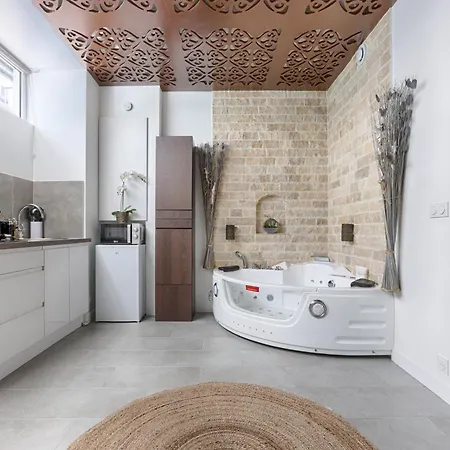 Mykeypers - Lovely With Jacuzzi Appartamento Parigi