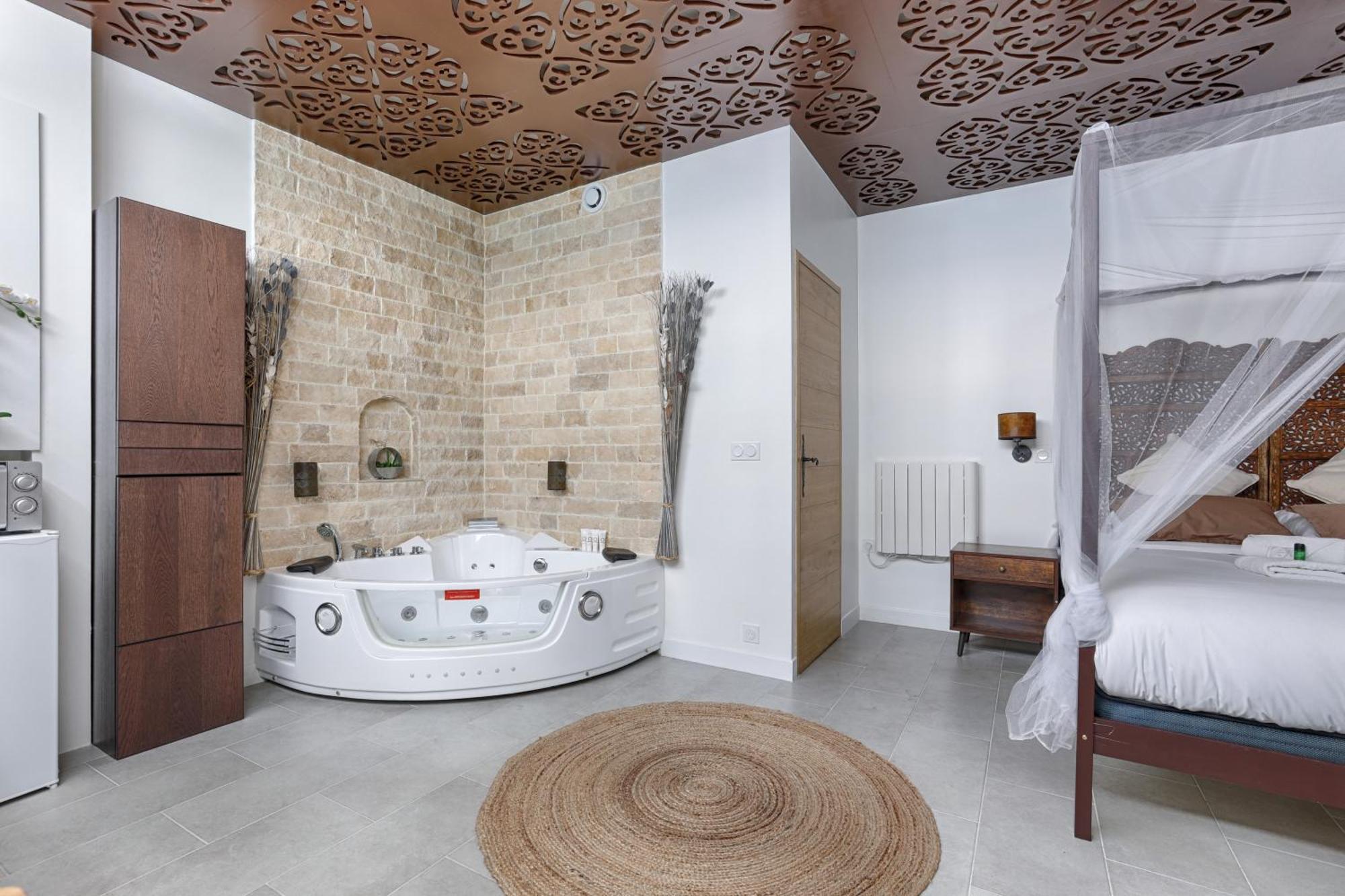 Mykeypers - Lovely With Jacuzzi * Parigi